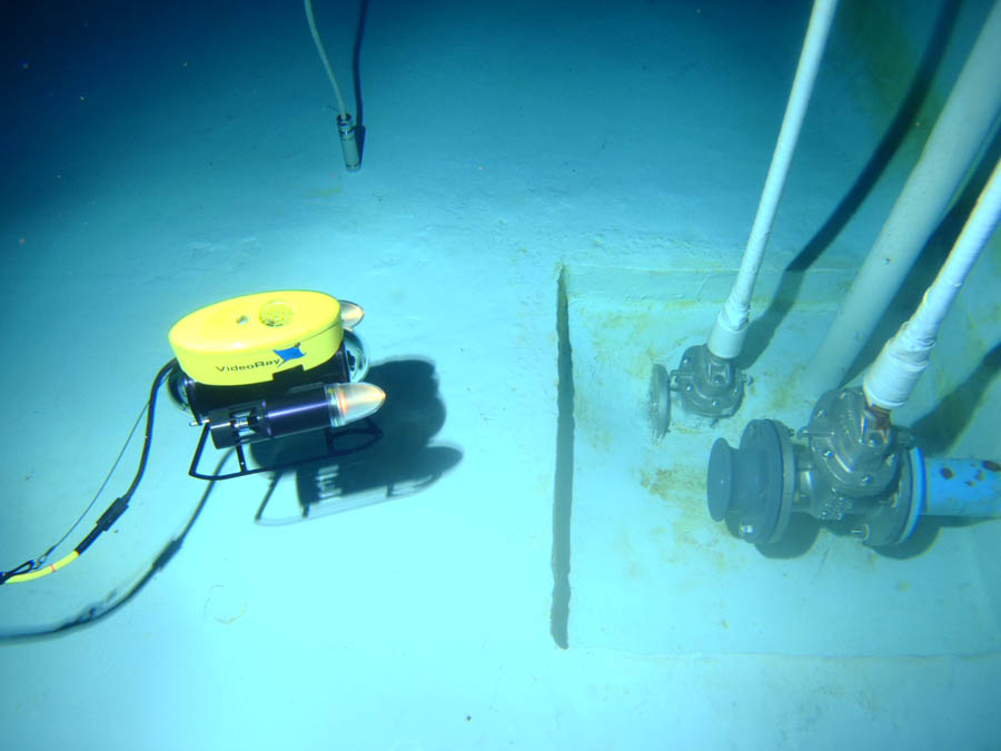 配水池の水中ドローン調査