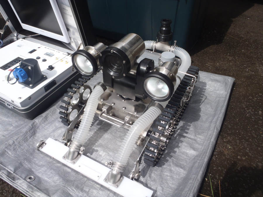 配水池清掃ロボット