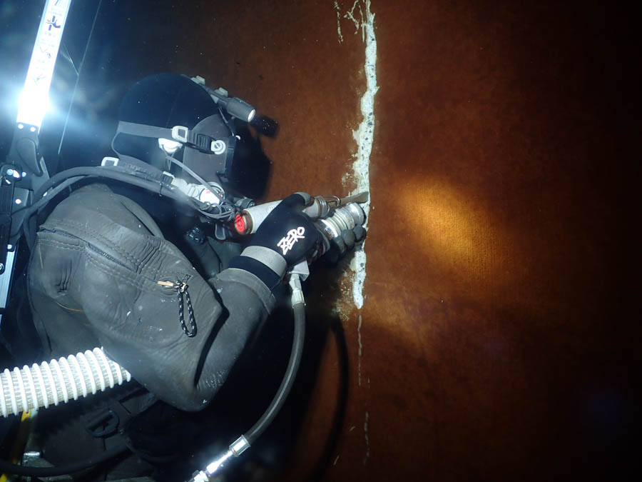 Vカット漏水補修