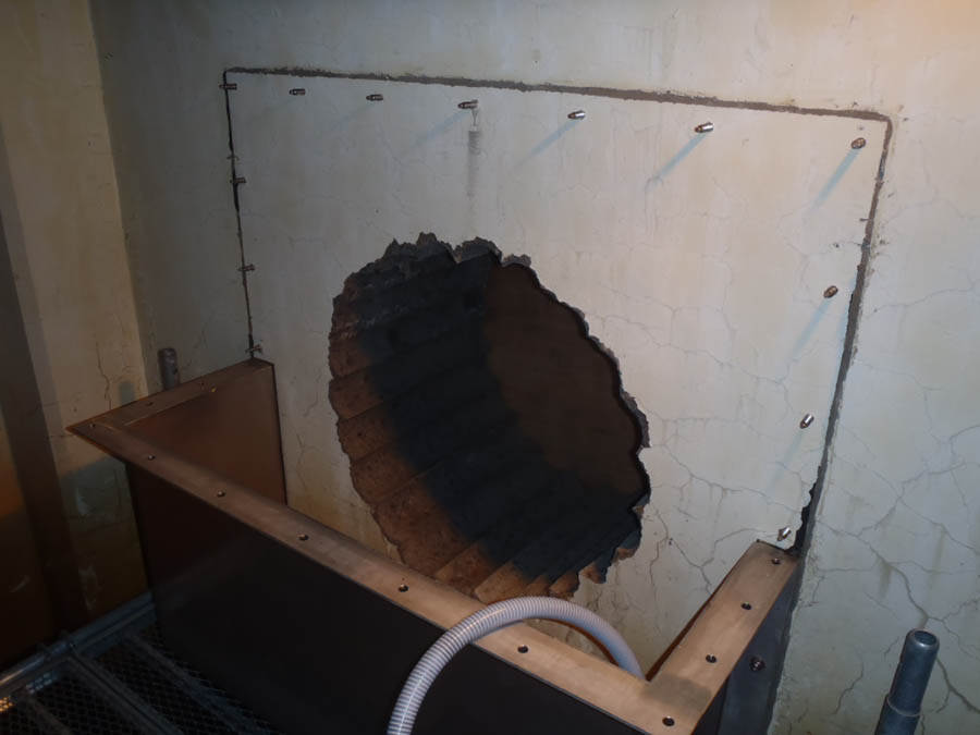 大口径の不断水コア穿孔配管