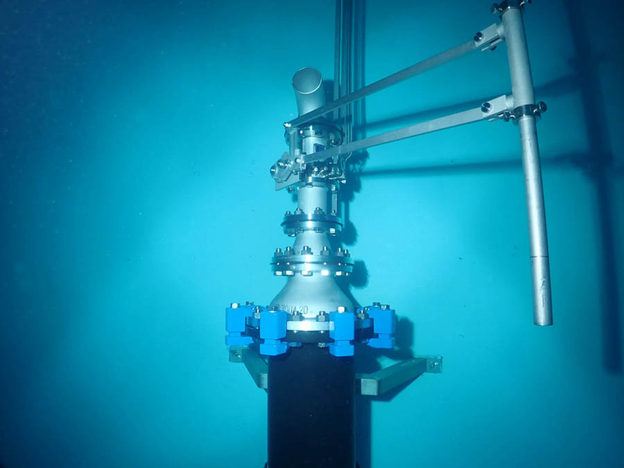 流入管バタ式フロート弁の設置