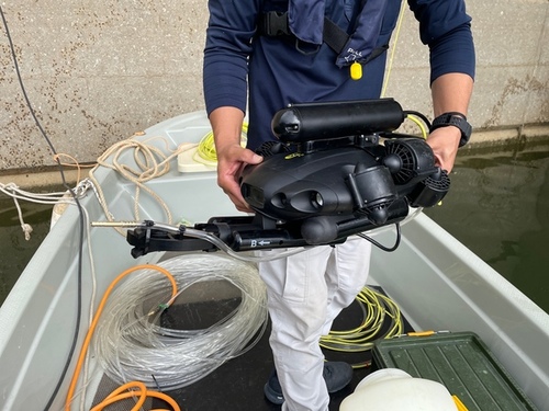 ダム堤体継目の漏水調査