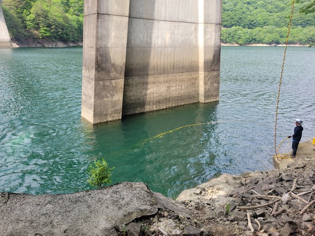 橋脚基礎の洗堀調査