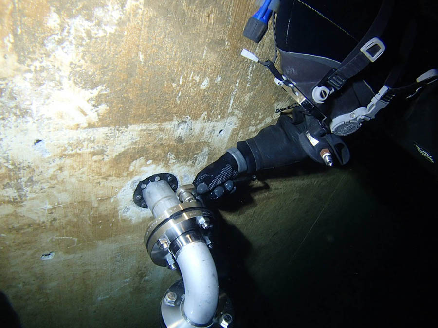 小口径の不断水コア穿孔配管