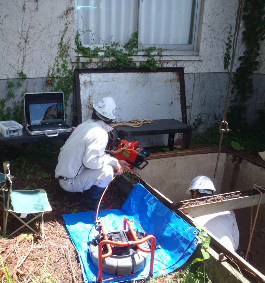 深井戸の内視鏡カメラ調査