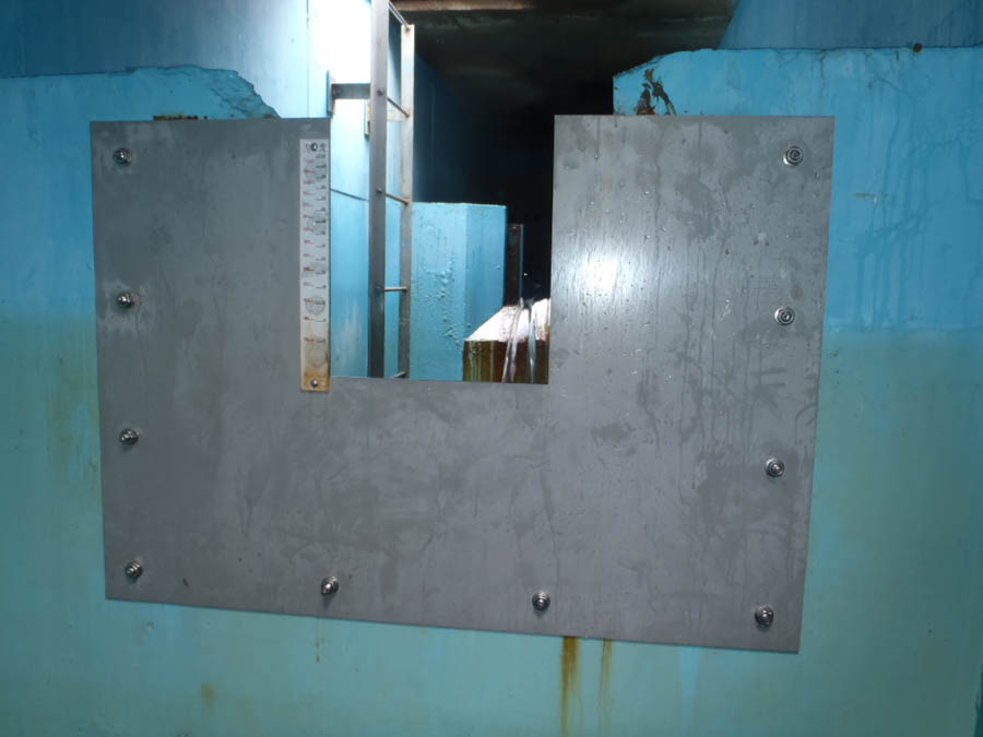 越流三角ノッチの取替