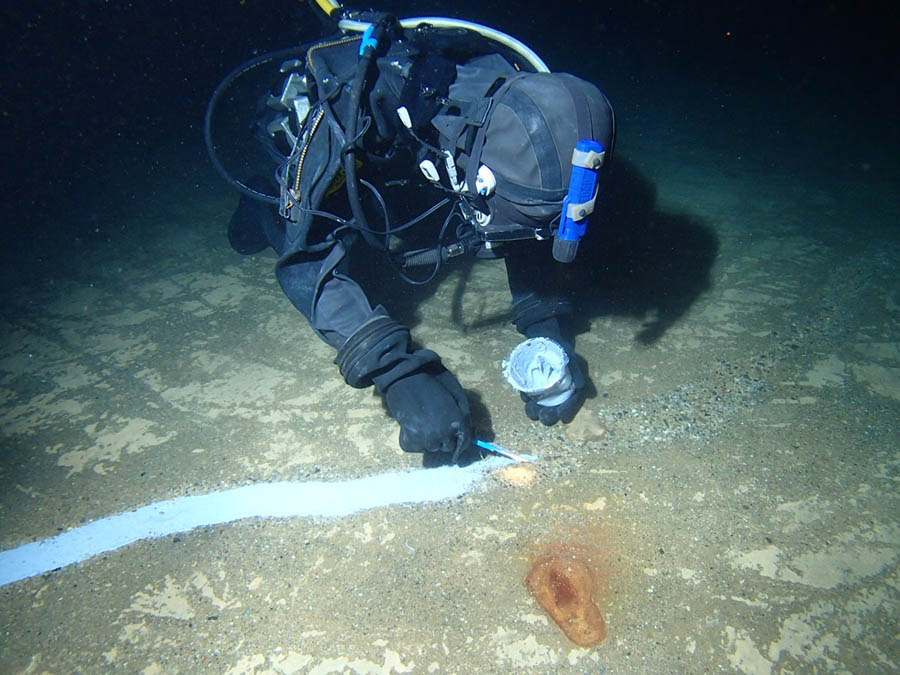 床面クラックの漏水補修