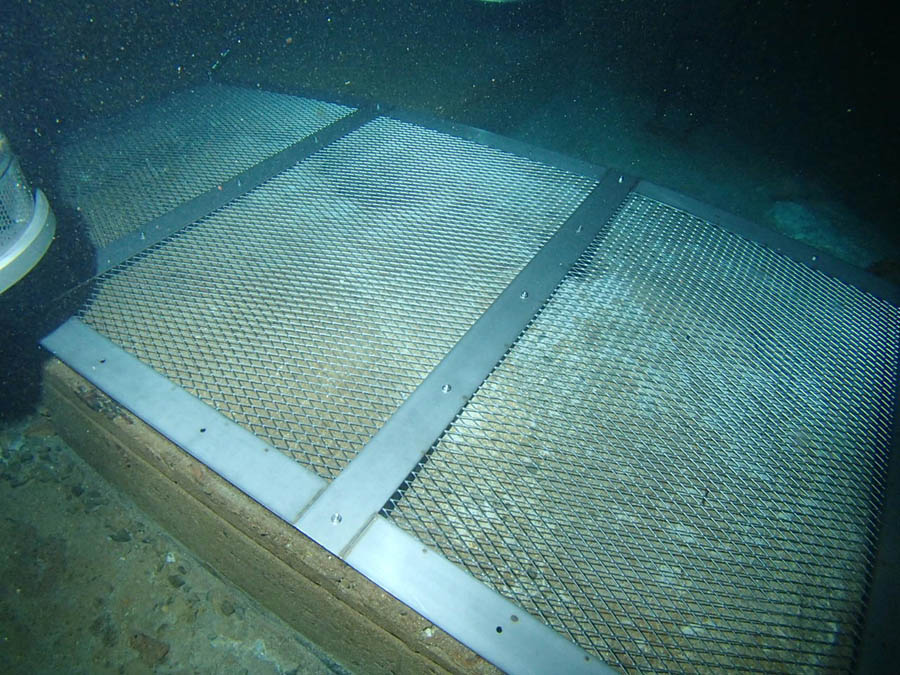 SUS製スクリーンの設置