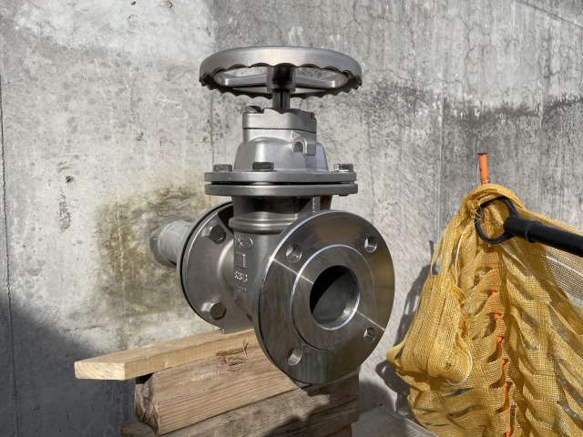 不断水コア穿孔